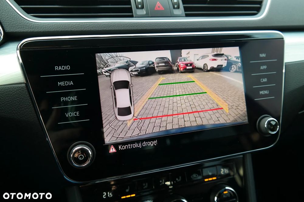 Skoda Superb 2.0 TSI Ambition DSG - 27