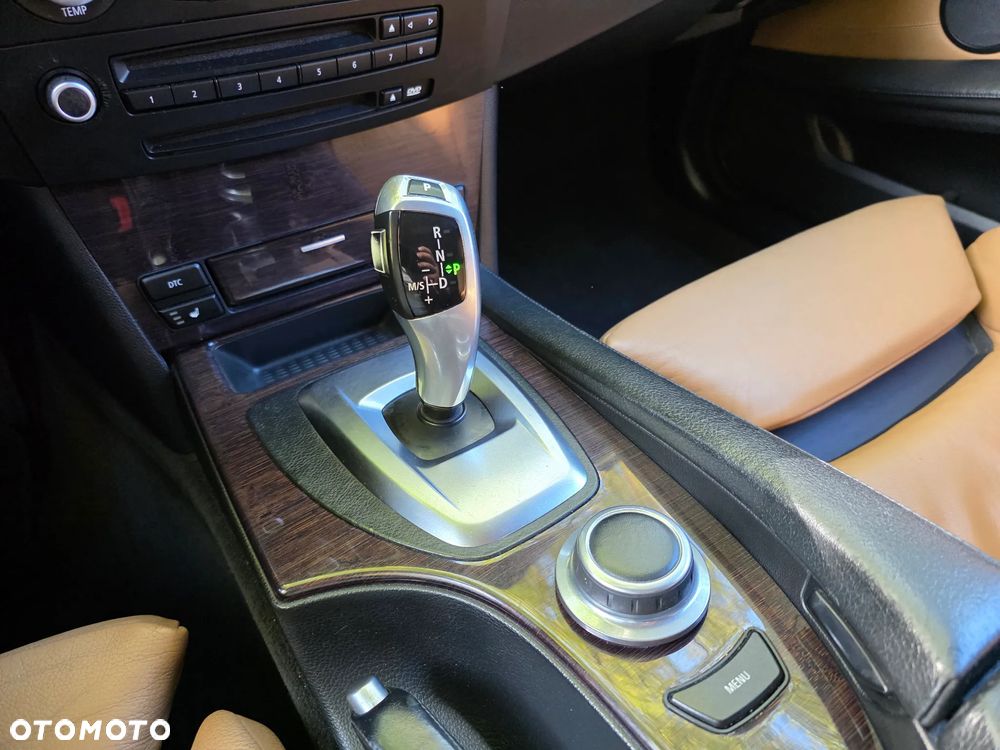 BMW Seria 5 535d - 26