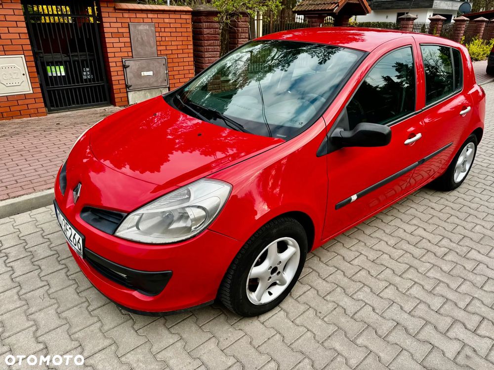 Renault Clio 1.2 16V Authentique - 13