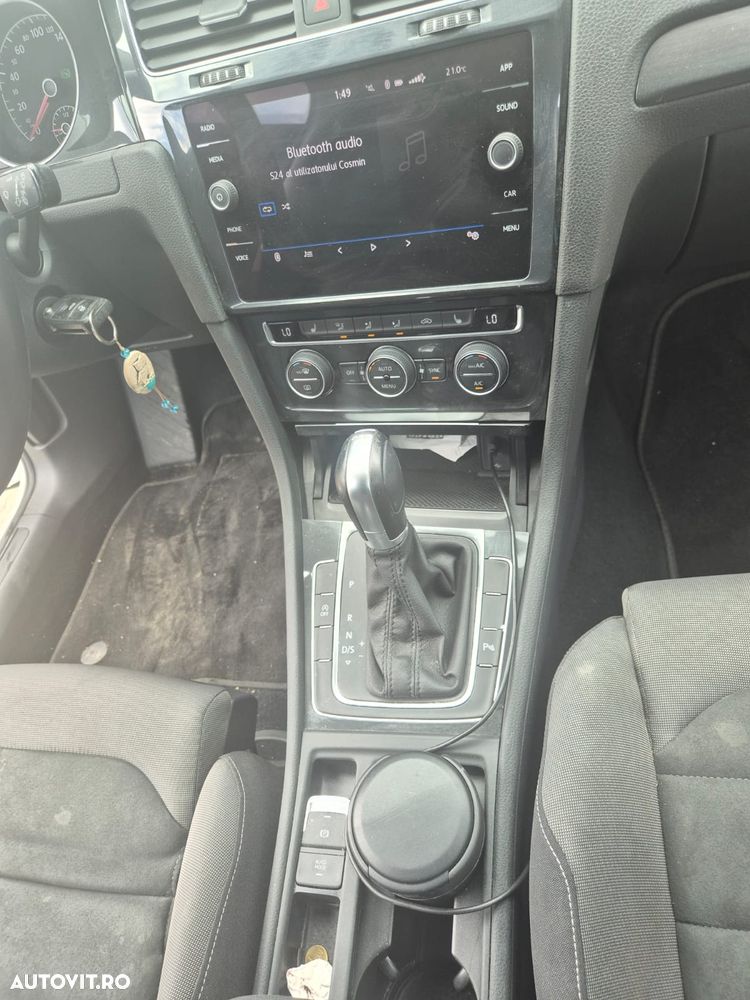 Volkswagen Golf ver-1-0-etsi-dsg-mhev-life - 5