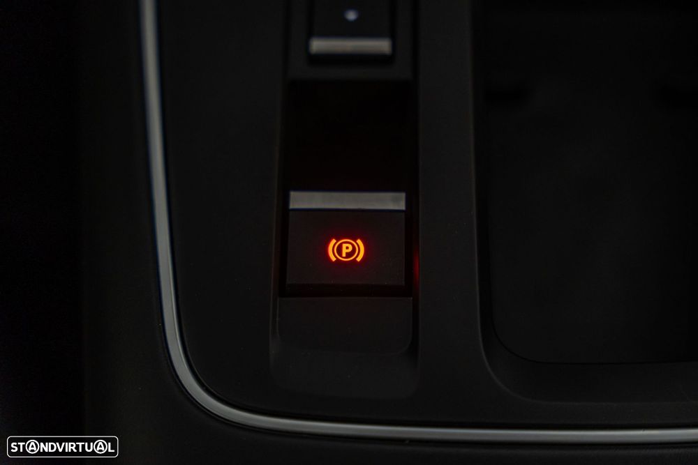 Citroën C5 Aircross 1.6 Hybrid Shine e-EAT8 - 36