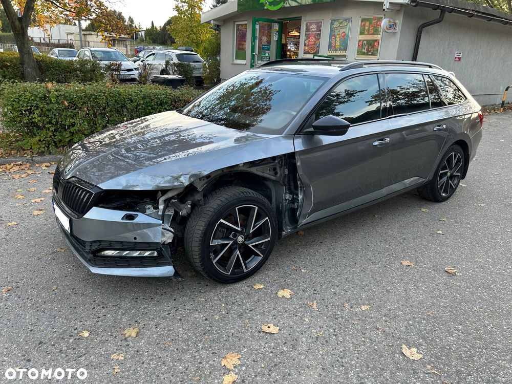Skoda Superb 2.0 TDI SCR 4x4 Sportline DSG - 4
