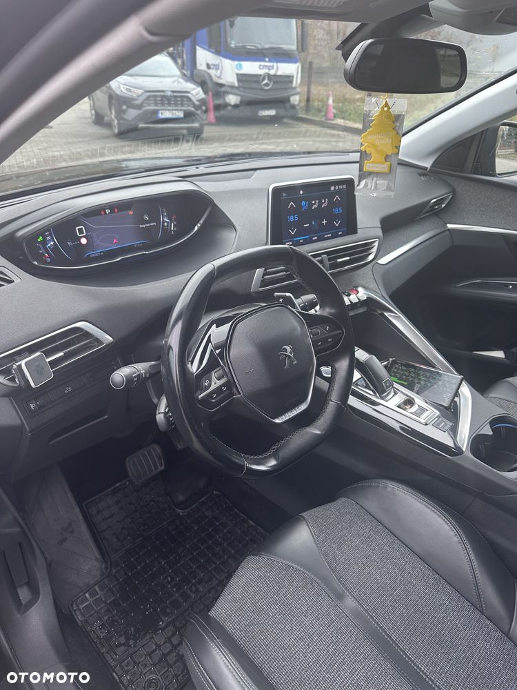 Peugeot 3008 - 8
