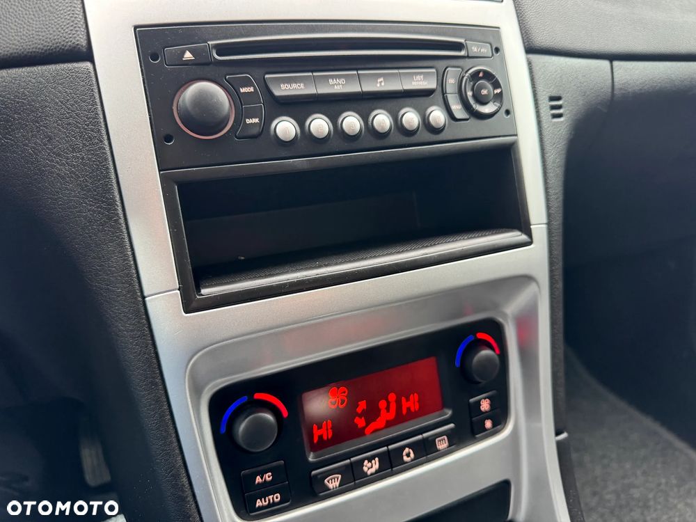 Peugeot 307 110 Automatik Premium - 19