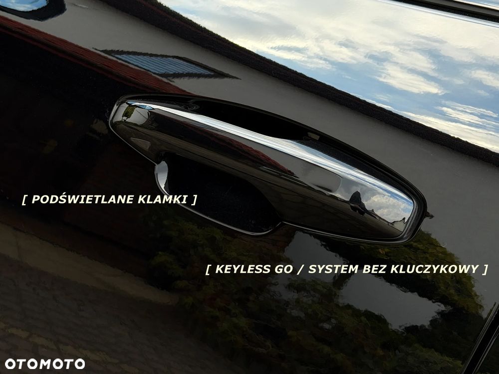 Volvo XC 40 B3 B DKG Ultra Black Edition - 38