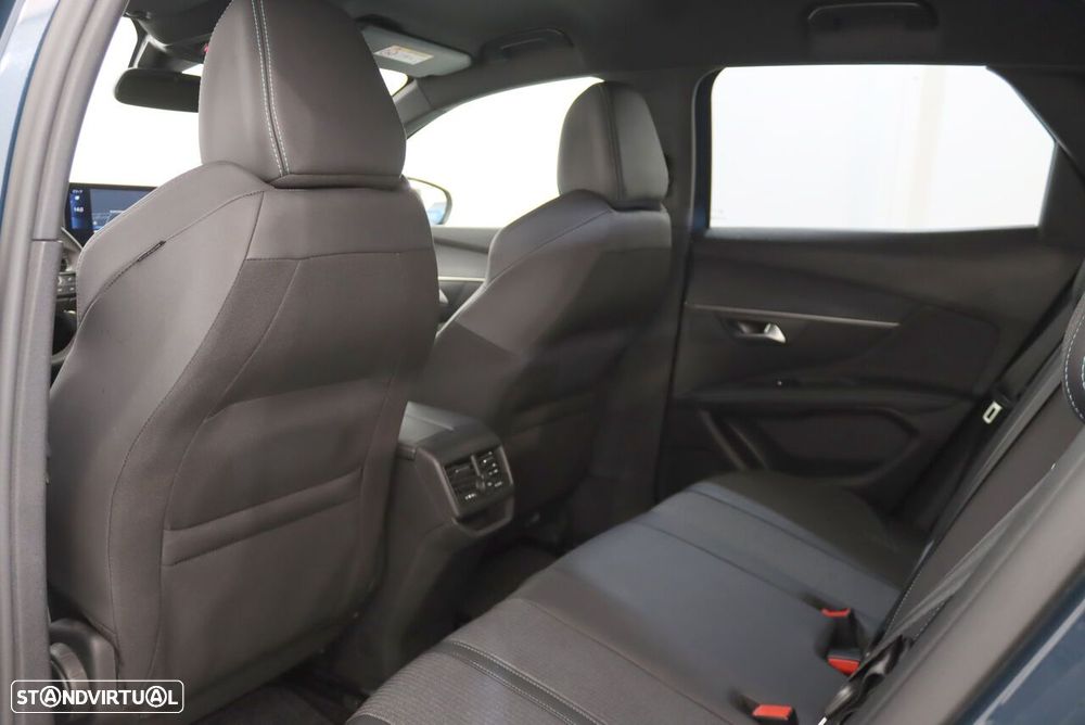 Peugeot 3008 1.2 PureTech Allure - 8