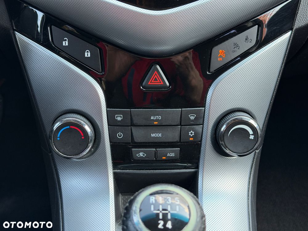 Chevrolet Cruze 1.8 LT+ - 18