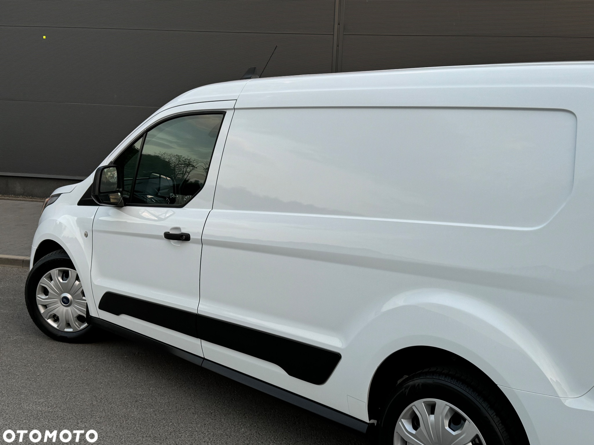 Ford Transit Connect - 12