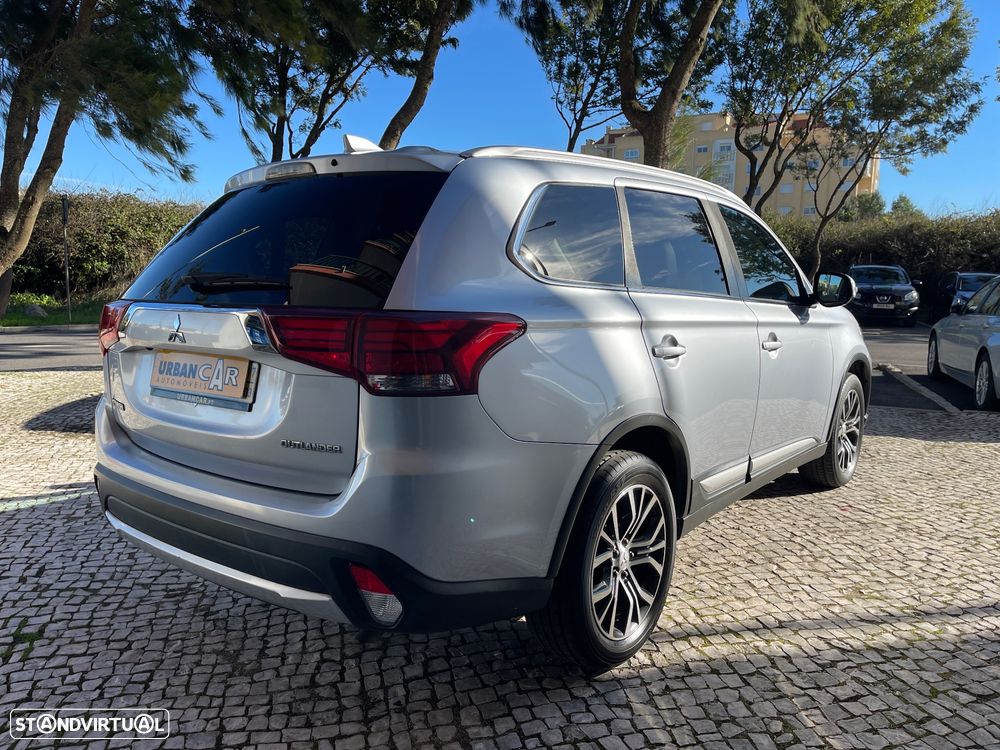 Mitsubishi Outlander 2.2 DI-D Intense+ - 8