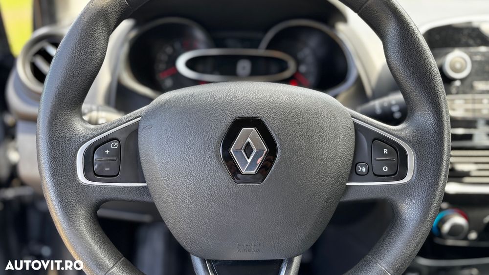 Renault Clio TCe Life Evo - 19
