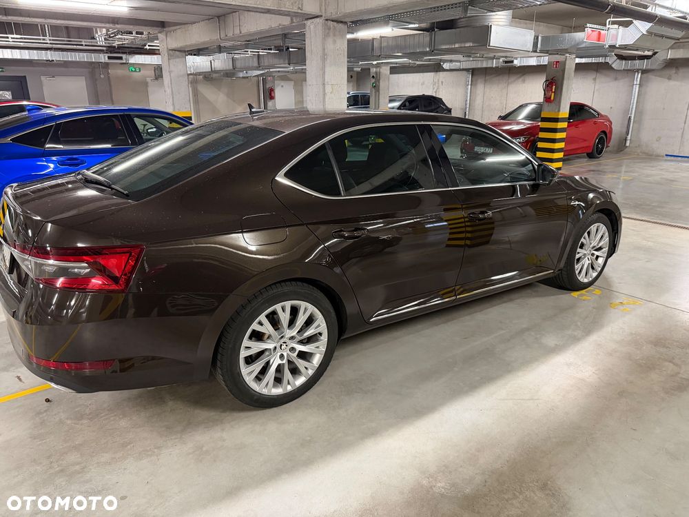 Skoda Superb 2.0 TSI L&K DSG - 4