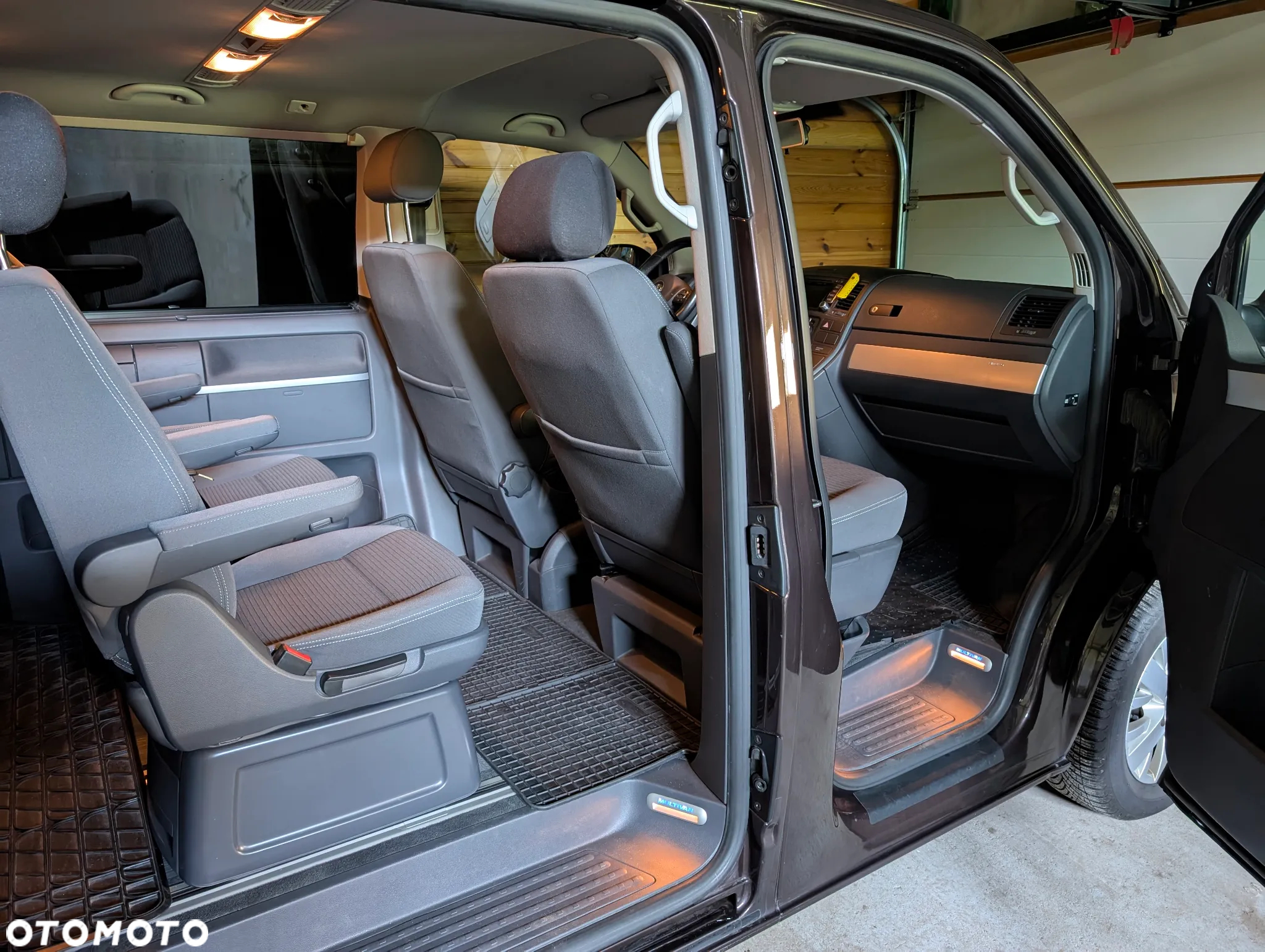 Volkswagen Multivan TDI L1 Comfortline - 16