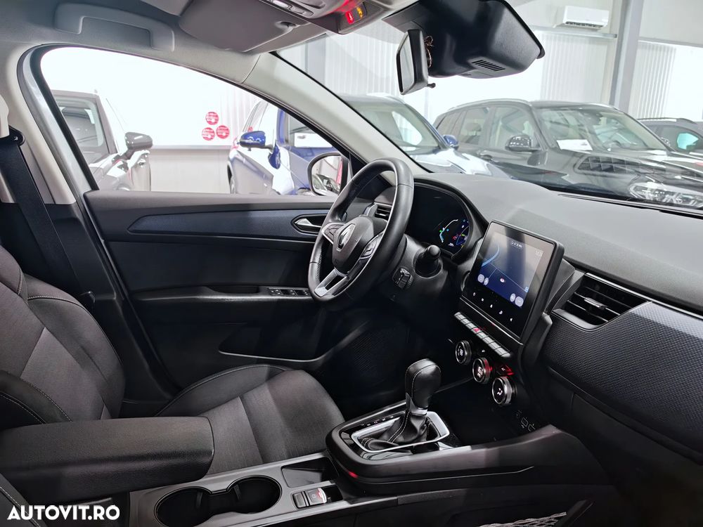 Renault Arkana E-TECH 145 Evolution - 10