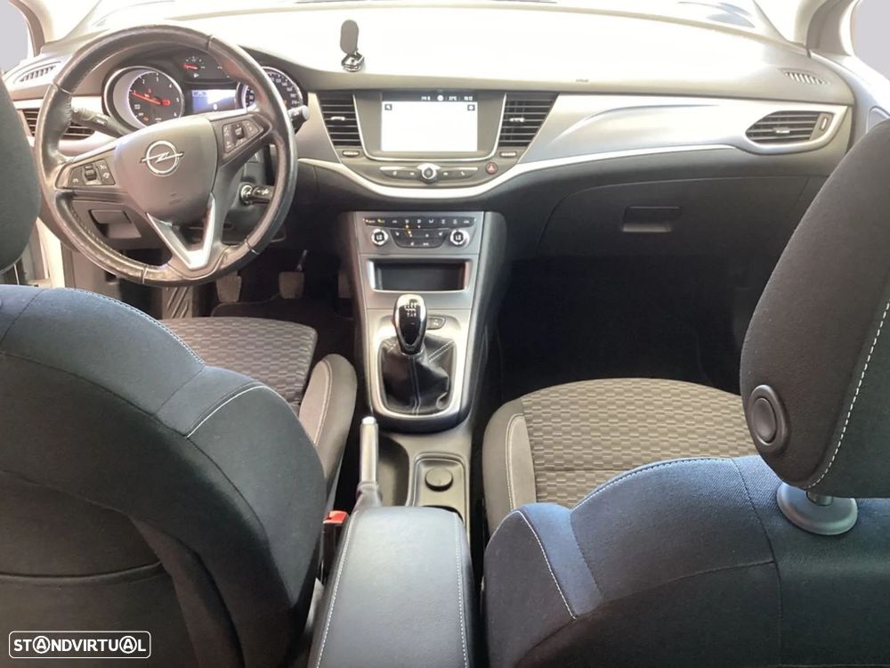 Opel Astra Sports Tourer - 4