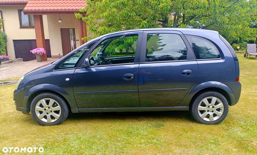 Opel Meriva 1.6 16V Cosmo - 3