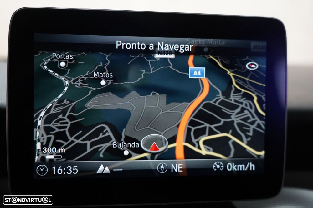 Mercedes-Benz GLA 180 d - 14