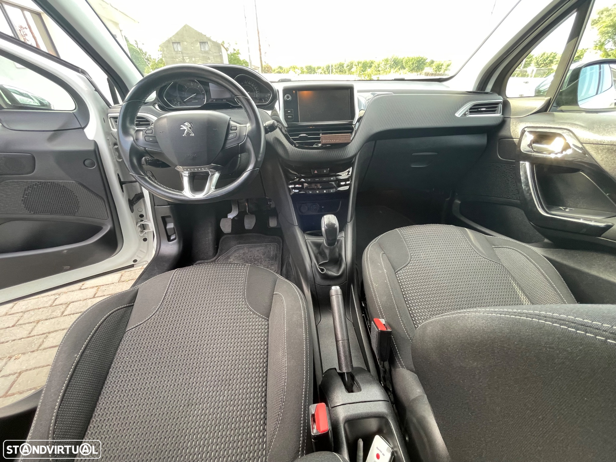 Peugeot 208 1.6 BlueHDi Allure - 13