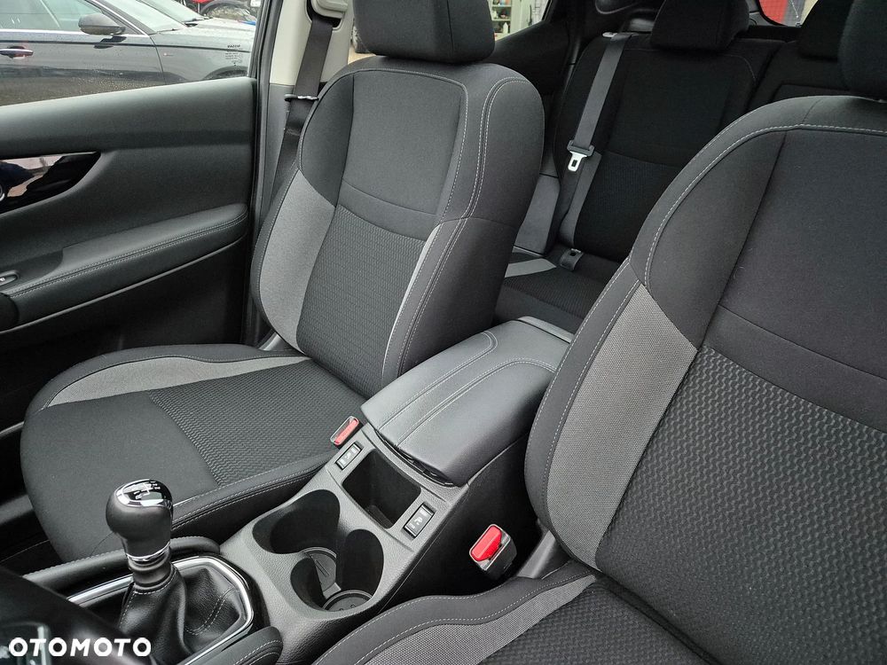 Nissan Qashqai 1.3 DIG-T N-WAY - 15