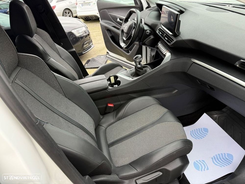 Peugeot 5008 1.5 BlueHDi GT - 44