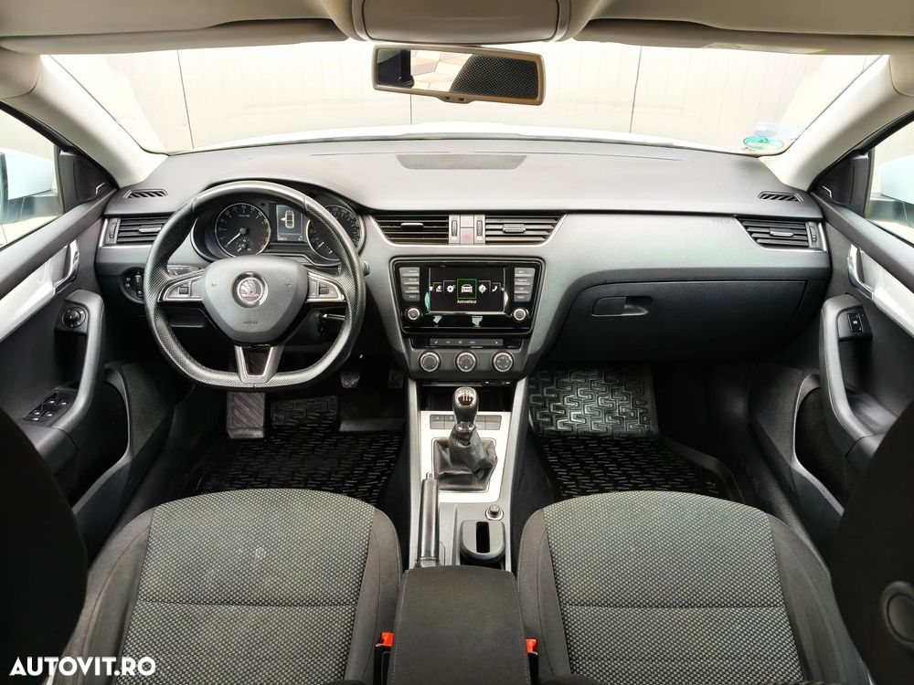 Skoda Octavia 2.0 TDI Style - 8
