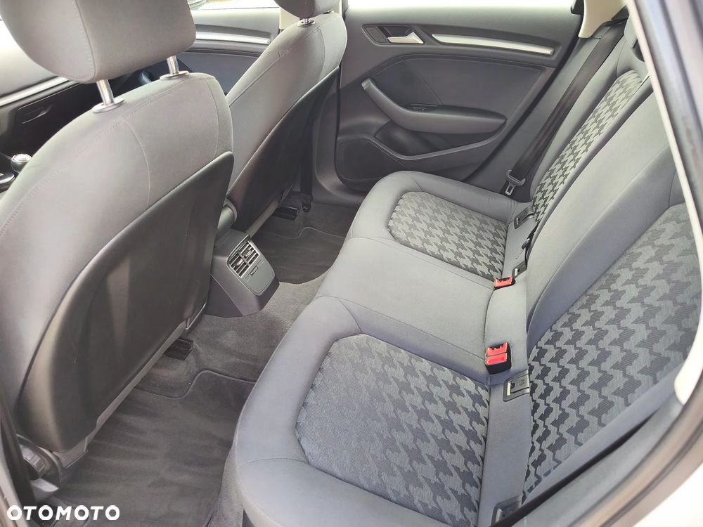 Audi A3 Sportback 1.4 TFSI Attraction - 16