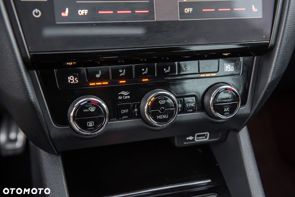 Skoda Octavia Scout 2.0 TDI 4x4 DSG - 29