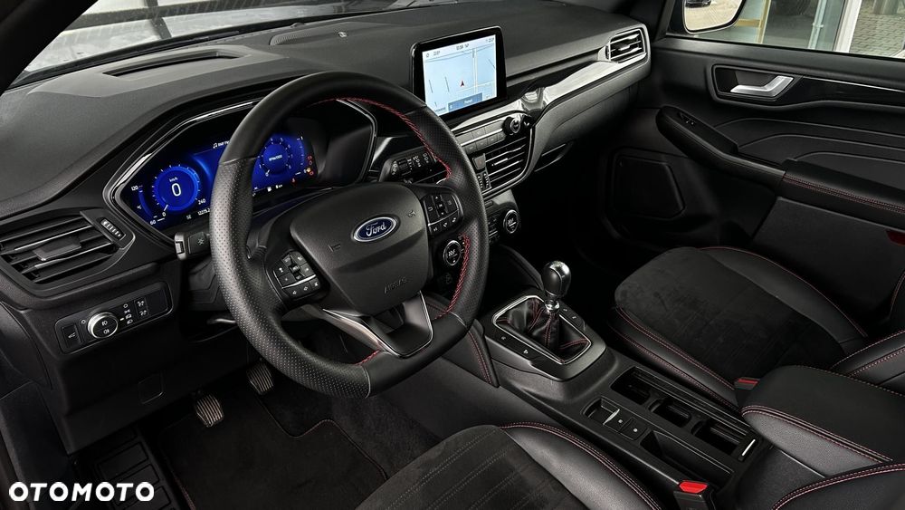 Ford Kuga - 10