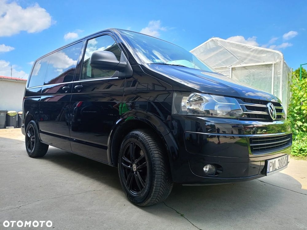 Volkswagen Multivan - 14