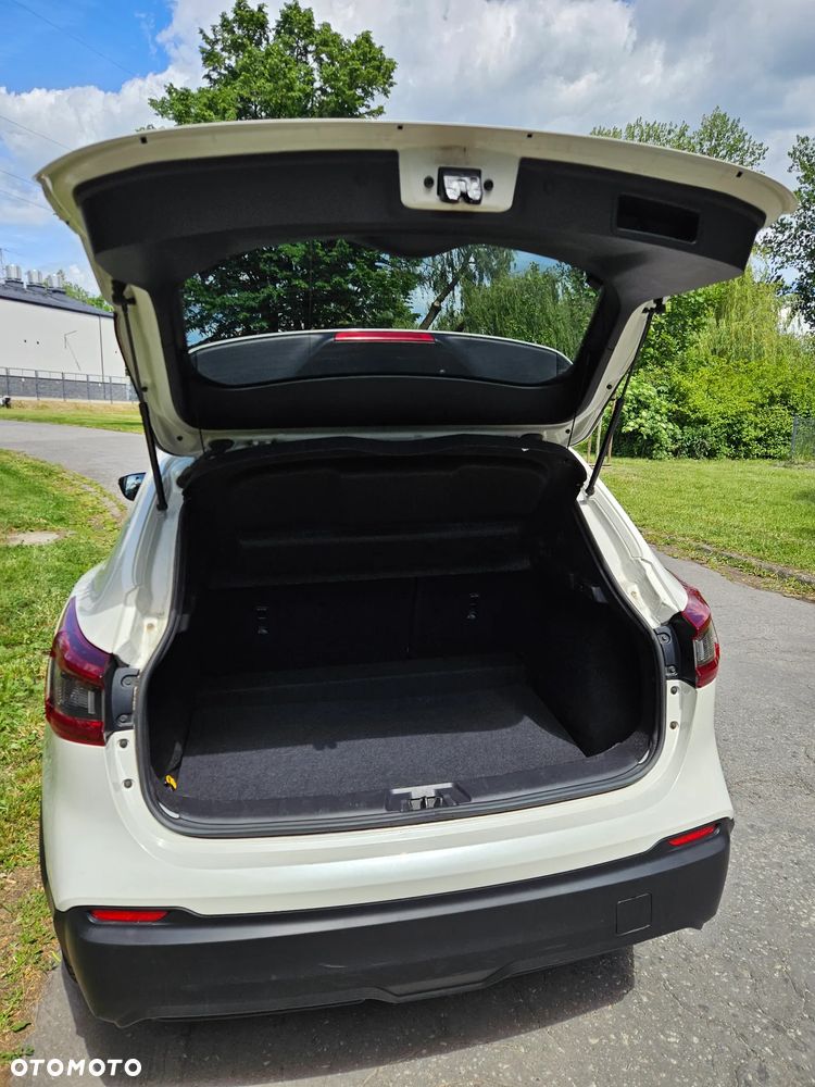 Nissan Qashqai 1.3 DIG-T Acenta EU6d - 10