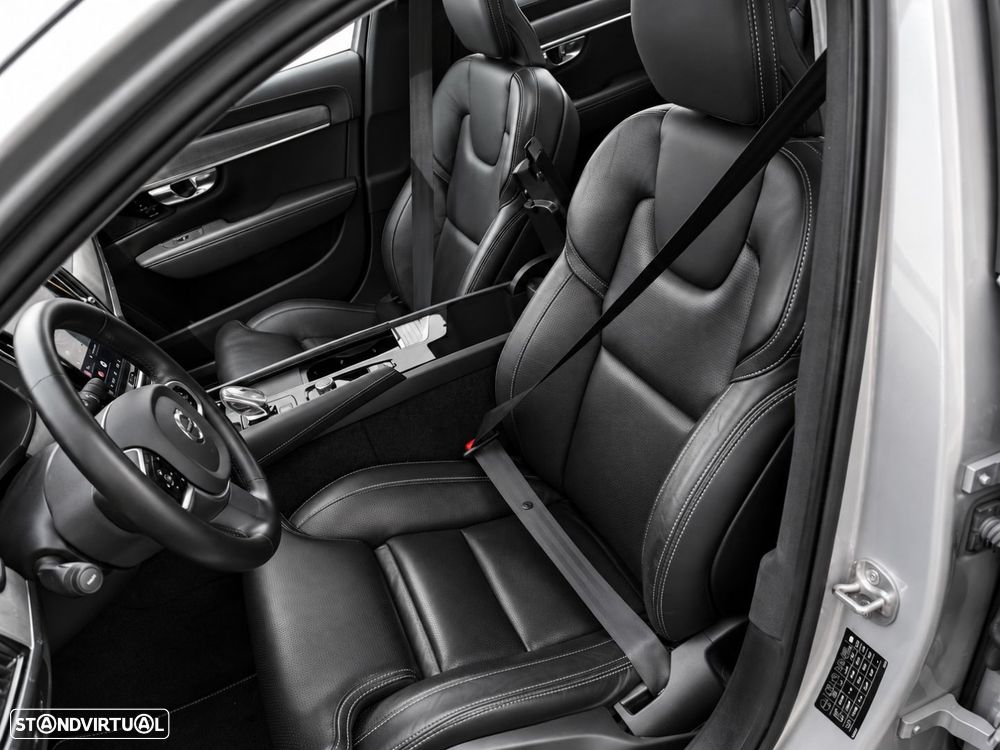 Volvo V90 2.0 B5 Plus Dark AWD - 5