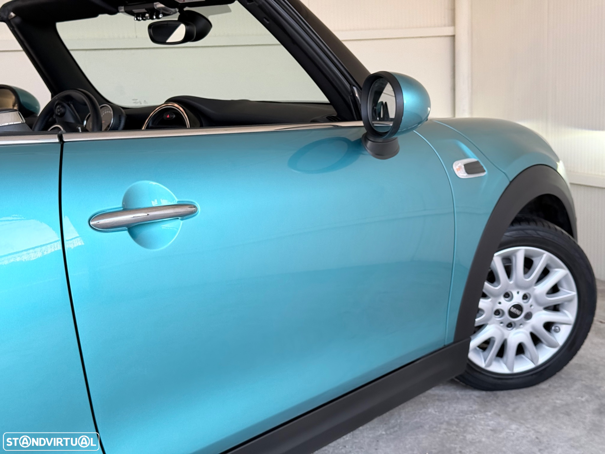 MINI Cabrio Cooper Auto. Essential - 23
