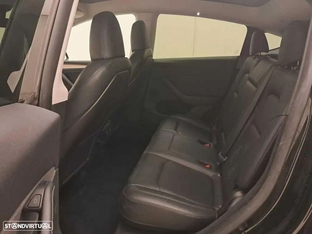 Tesla Model Y Standard - 7