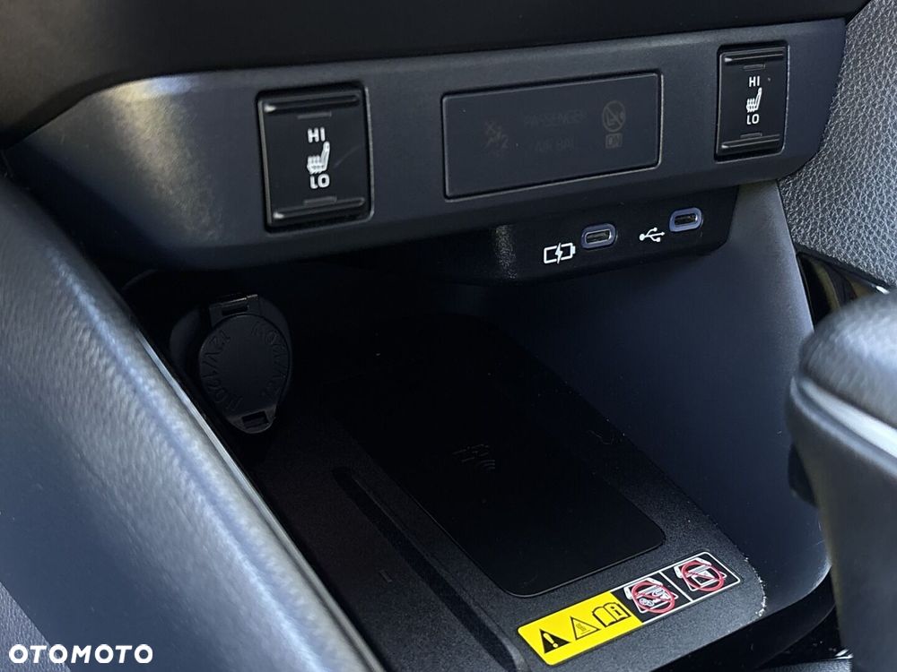 Toyota Yaris Hybrid 1.5 Style - 25