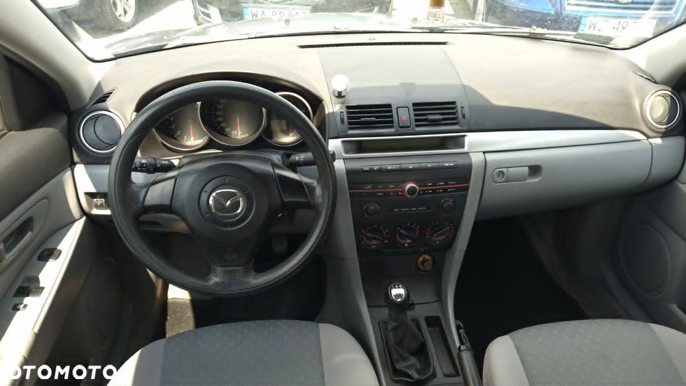 Mazda 3 - 8