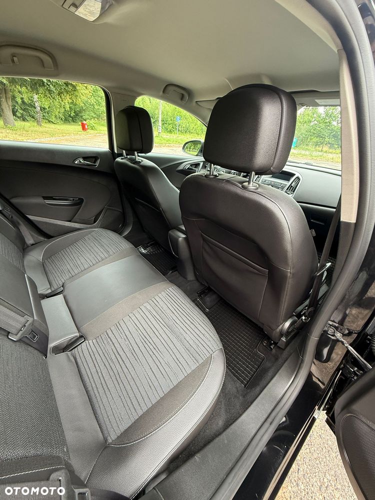 Opel Astra 1.4 T Essentia - 29