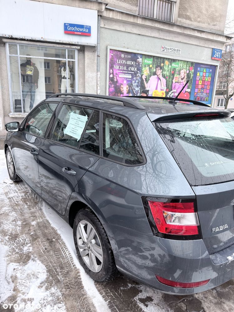 Skoda Fabia 1.0 TSI Ambition - 4