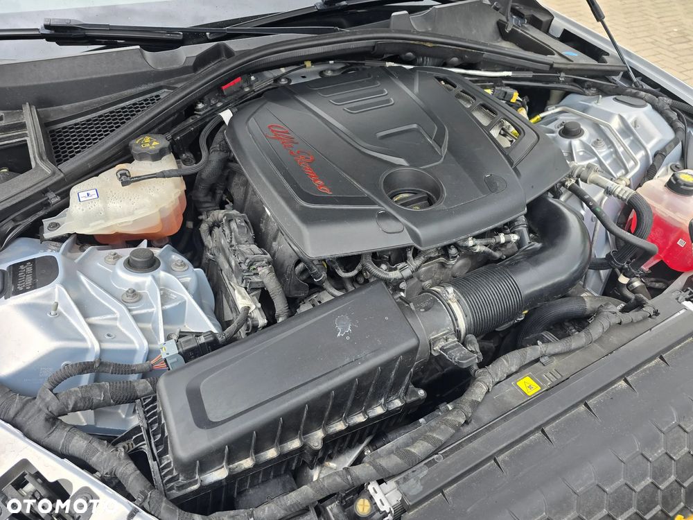 Alfa Romeo Giulia - 16