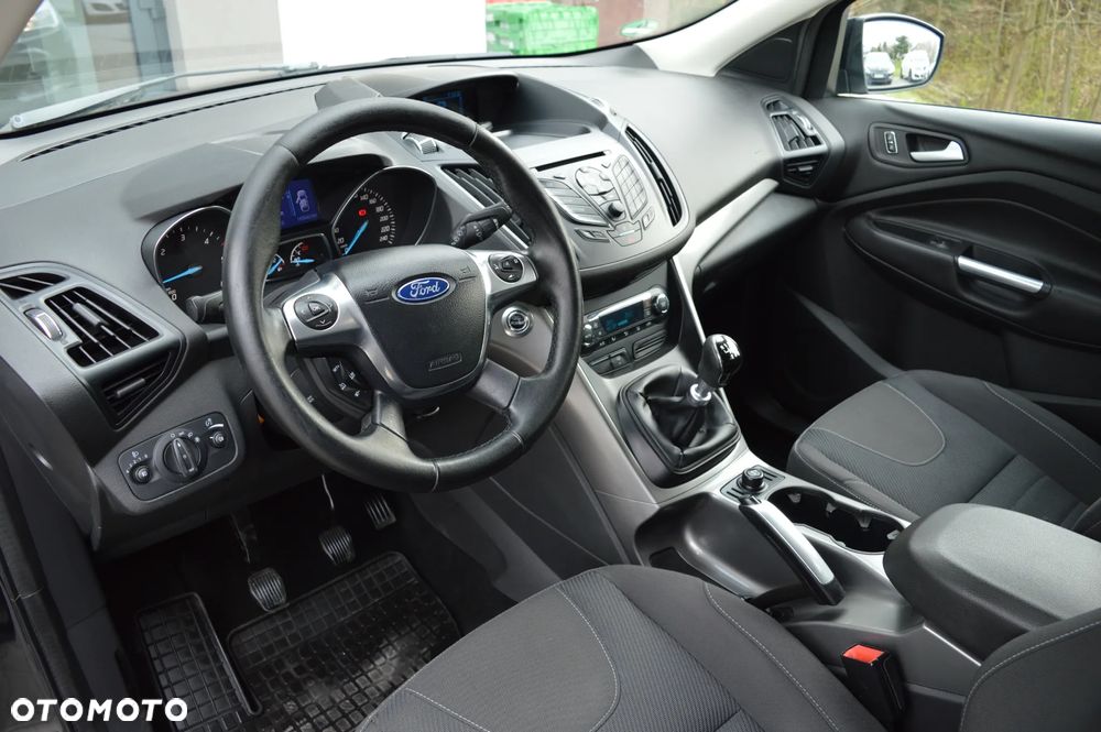 Ford Kuga 2.0 TDCi 2x4 Trend - 22