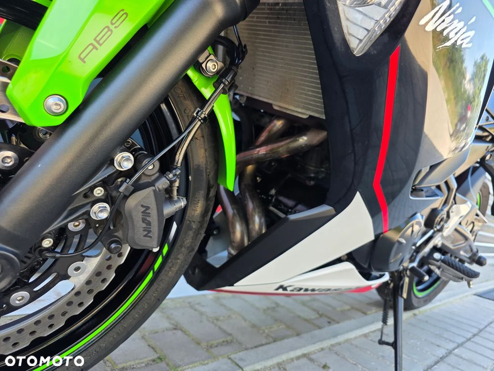 Kawasaki Ninja - 16