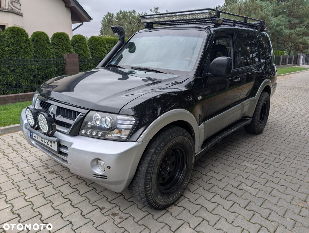 Mitsubishi Pajero - 3