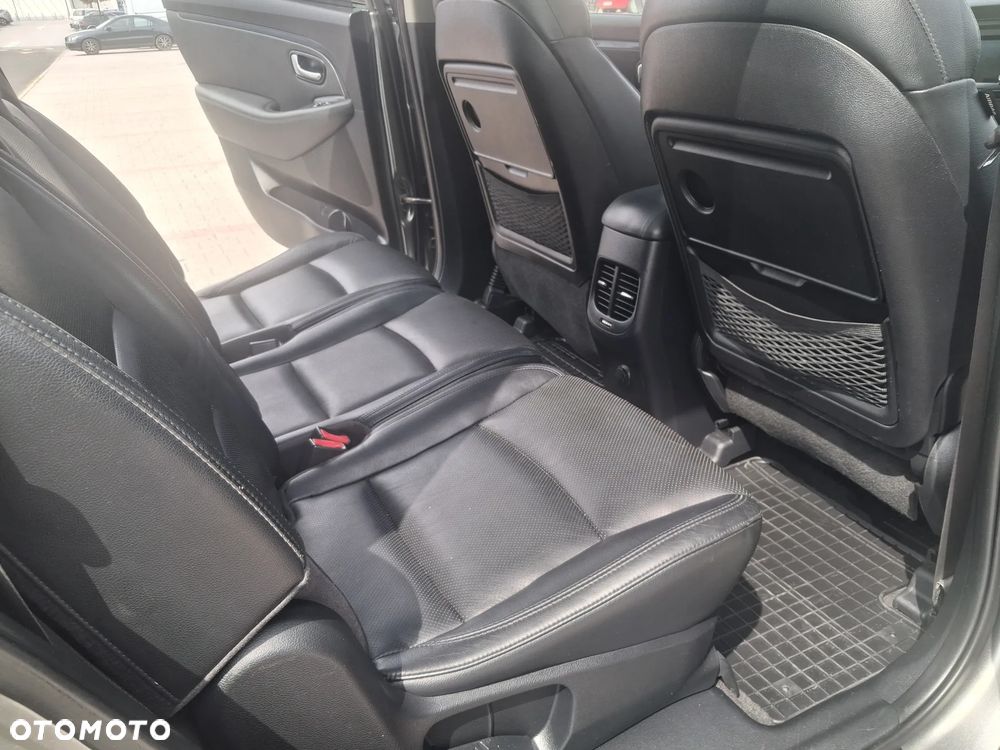 Kia Carens 1.7 CRDi 136 Fifa World Cup Edition - 18