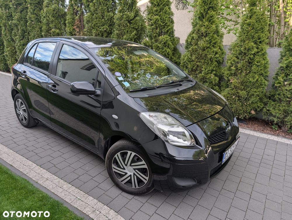 Toyota Yaris - 1