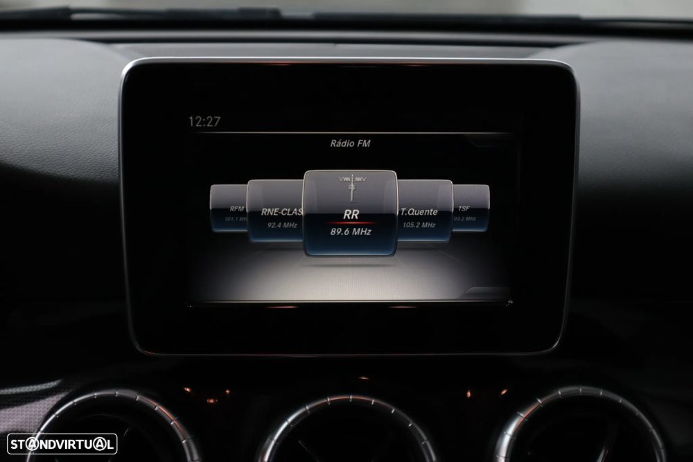 Mercedes-Benz CLA 180 d BlueEFFICIENCY Edition - 17