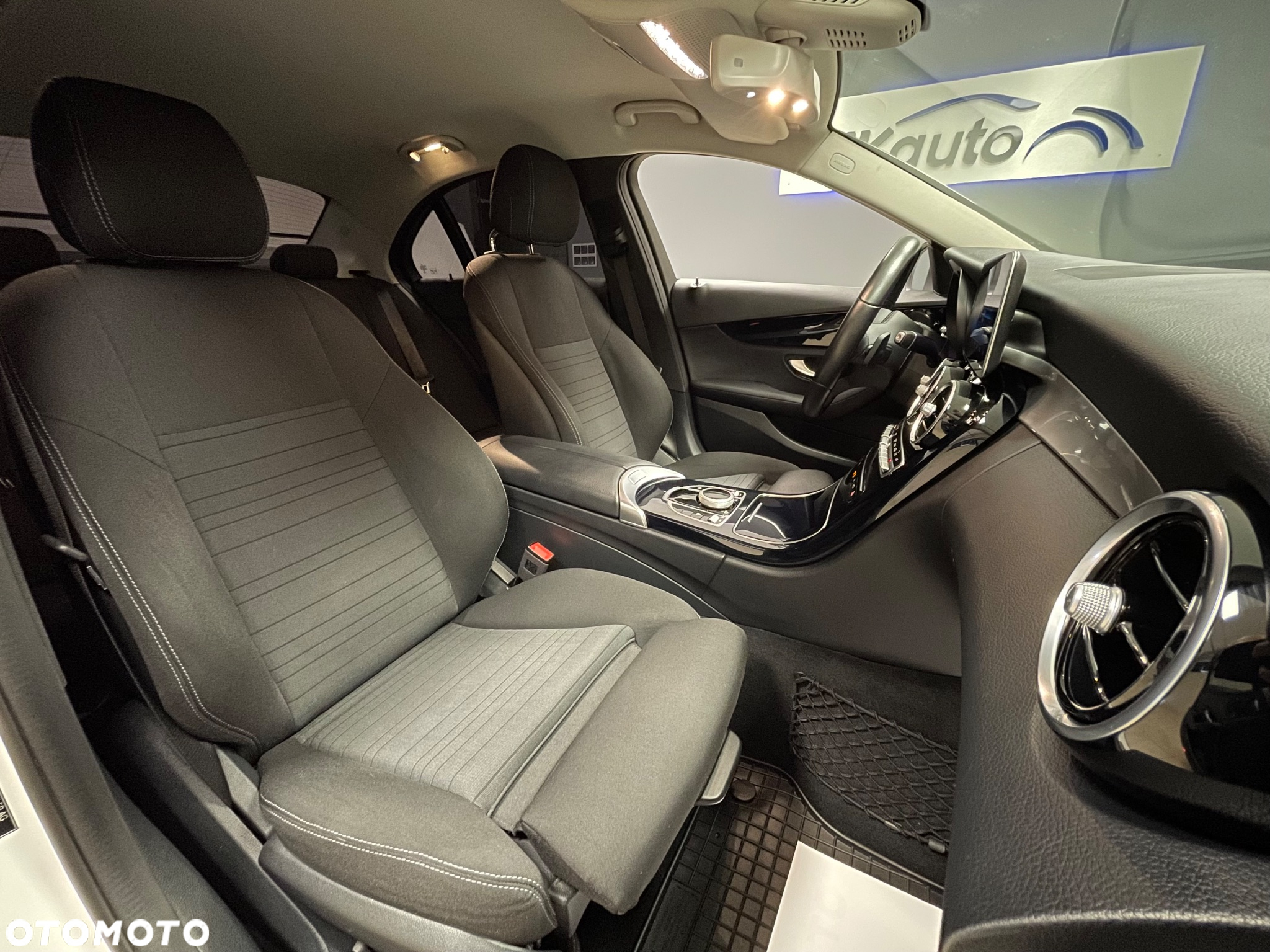 Mercedes-Benz Klasa C 160 9G-TRONIC - 21