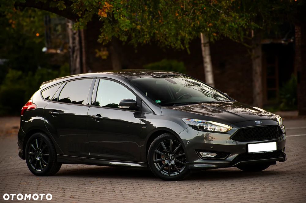 Ford Focus 1.5 EcoBoost ST-Line - 11