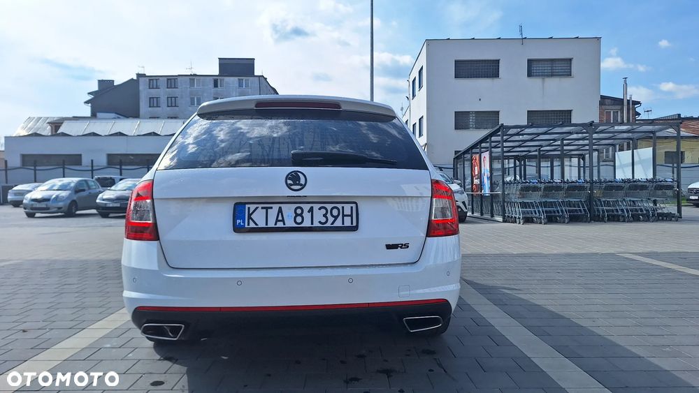 Skoda Octavia Combi 2.0 TDI RS - 5