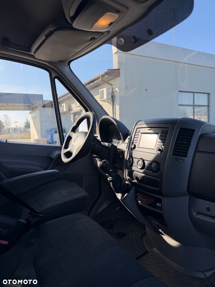 Mercedes-Benz Sprinter - 9