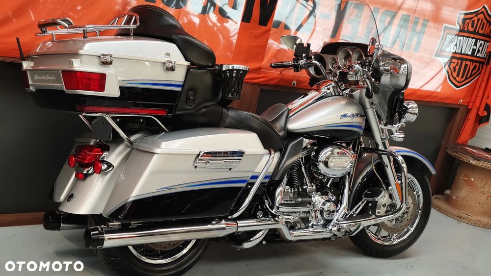 Harley-Davidson Touring Ultra Limited - 4