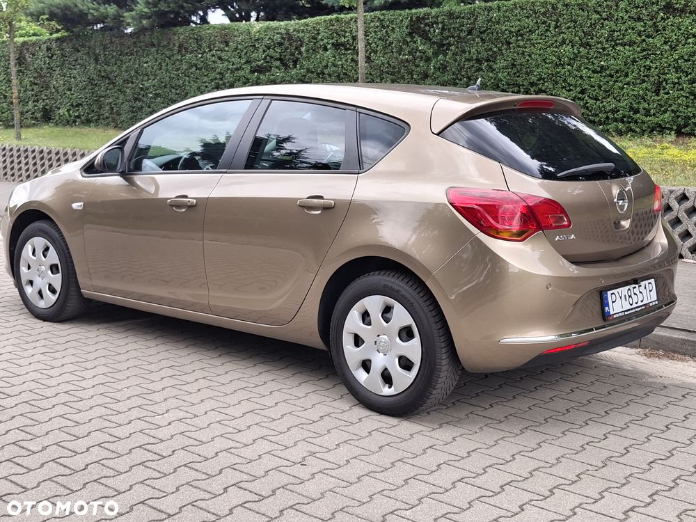 Opel Astra - 22
