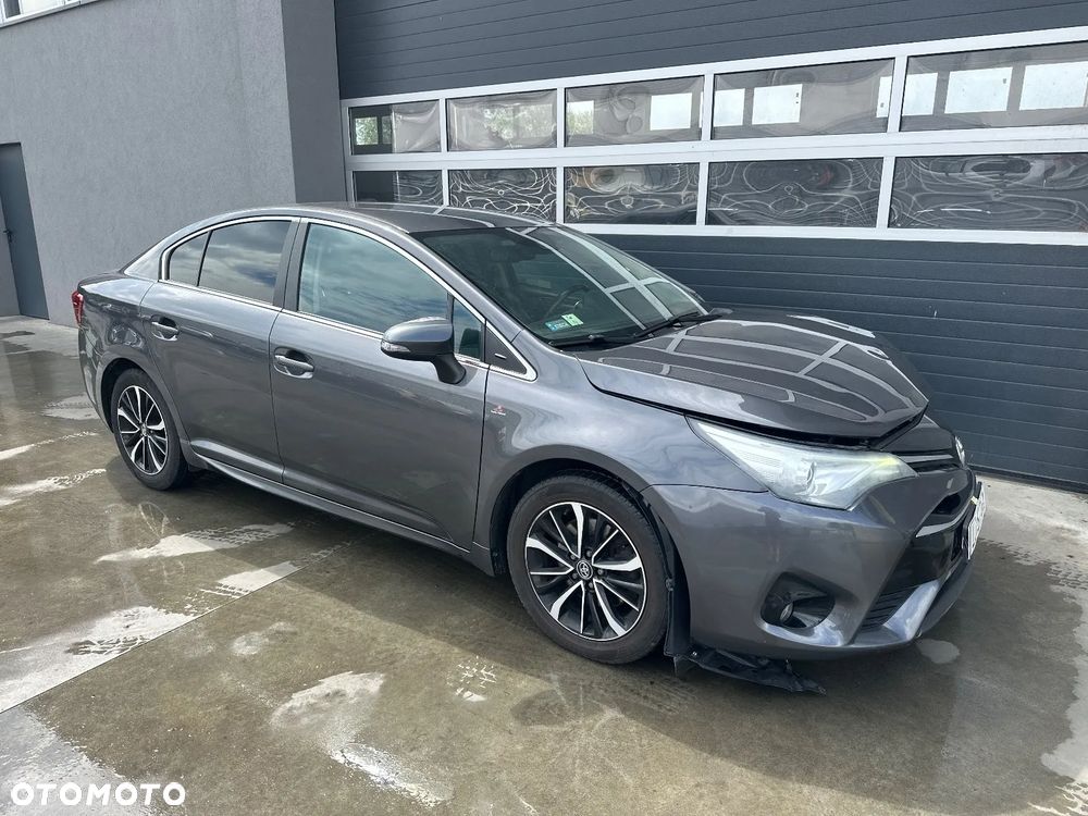 Toyota Avensis 2.0 D-4D Selection - 1